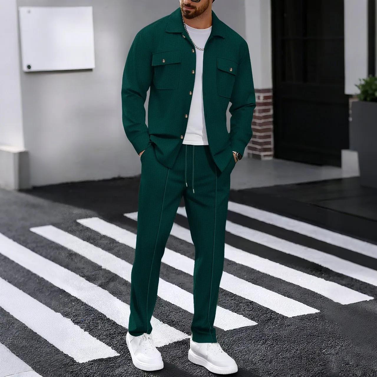 Ensemble chemise et pantalon cardigan boutonné à double poche, gaufré, manches longues, couleur unie
