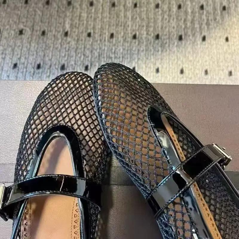 Sandales en cuir respirantes pour femmes, style français, à semelle plate, ajourées, type Mary Jane,