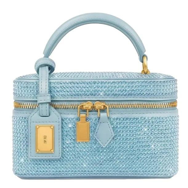 Sac bandoulière de luxe pour femme en cuir texturé avec logo lettre, également un élégant sac à lang