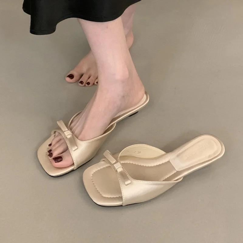 Bailamos 2025 nouveau confortable talon bas tête carrée sandales doux arc soie talon épais pantoufle