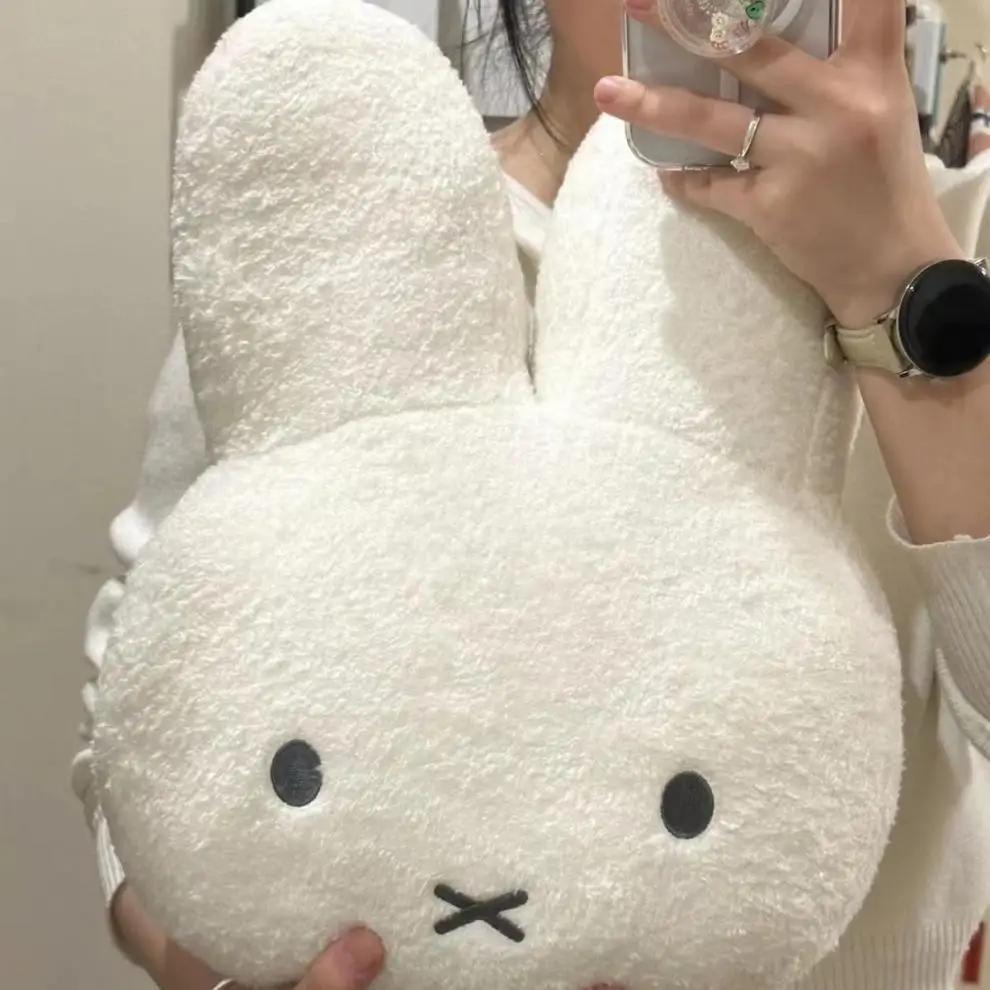 Miffy – poupée en peluche yeux noirs, jouet mignon, oreiller de lit Kawaii, doux et confortable, cou