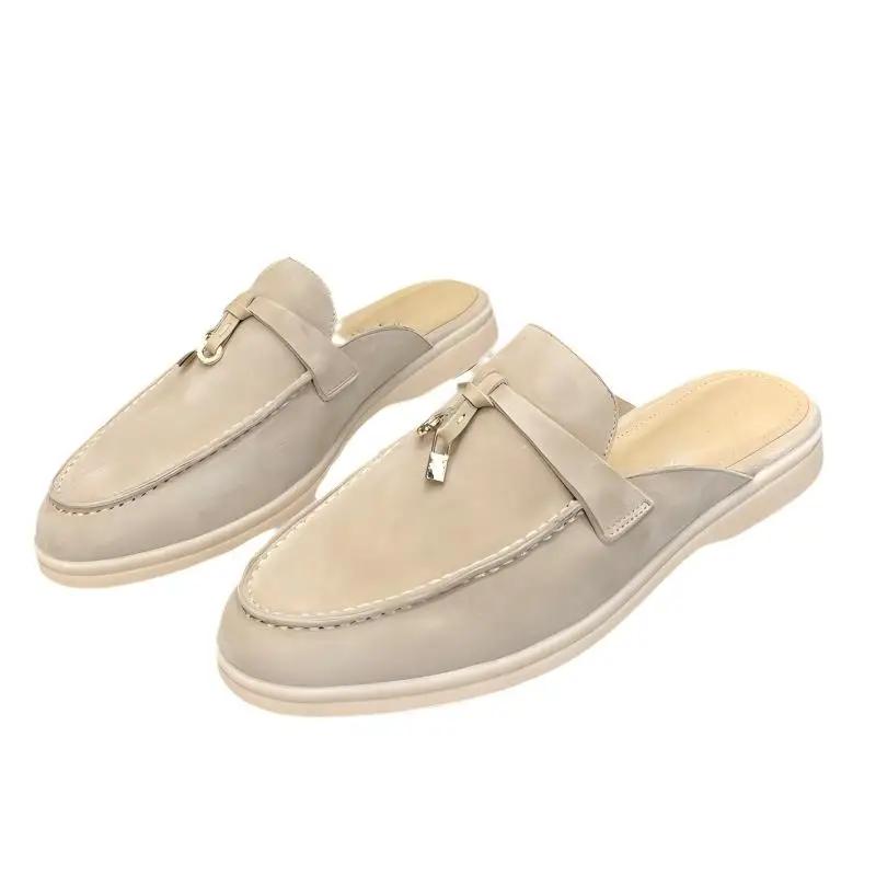 Mules plates en cuir de cerf à bout rond et pompon pour femme, style britannique |   Chaussons Confo