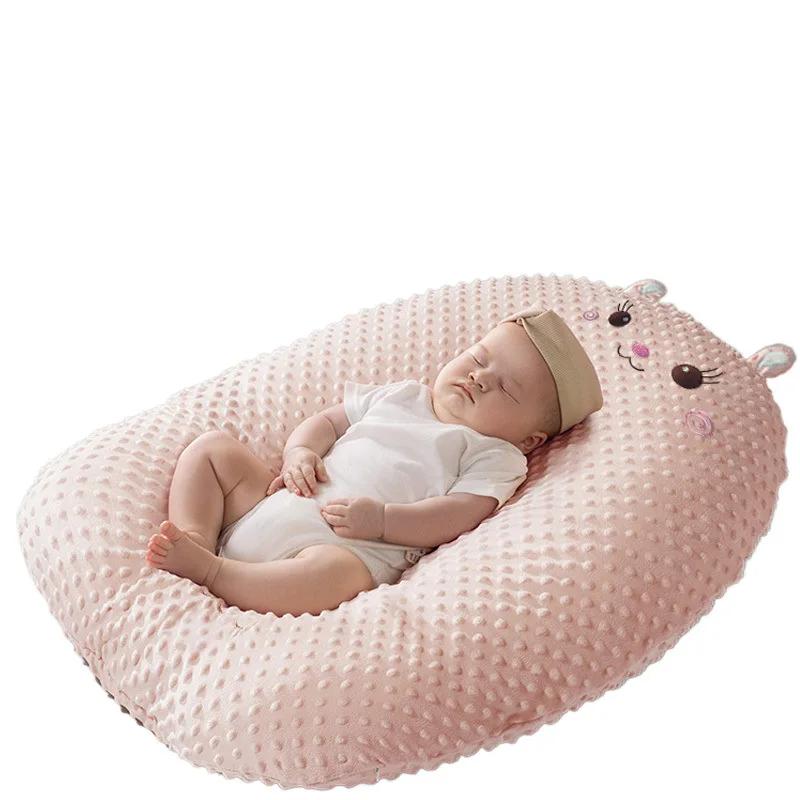 Coussin de pente Anti-crachat pour bébé, nouveau-né couché, oreiller d'allaitement, outil magique, l