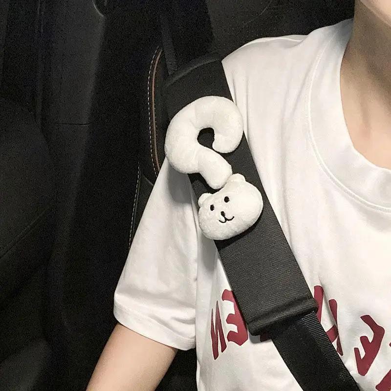 Couvre-ceinture de sécurité pour voiture en forme de chat de dessin animé, en peluche douce hypoallergénique, protège-épaule adapté à tous les groupes d'âge