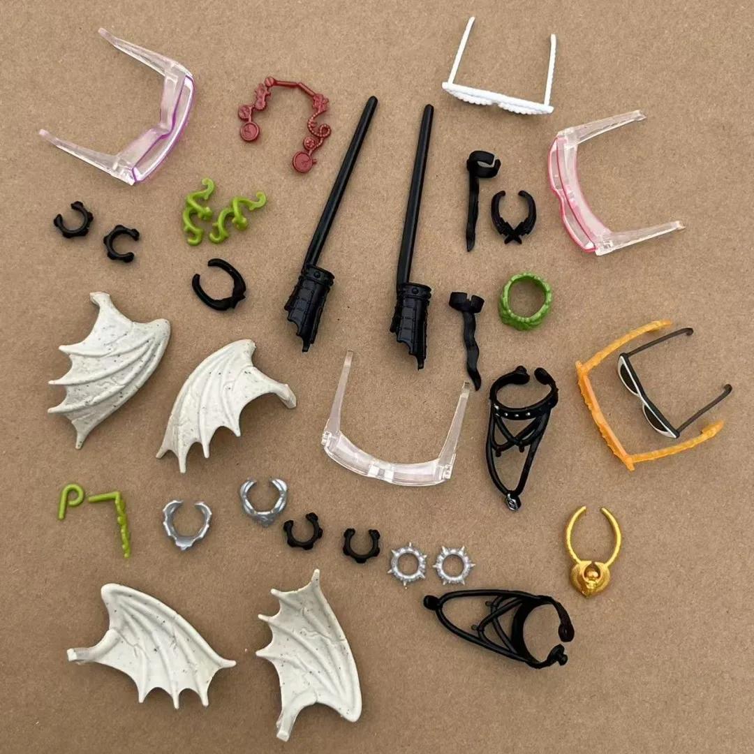 Boucles d'oreilles de poupée monstre