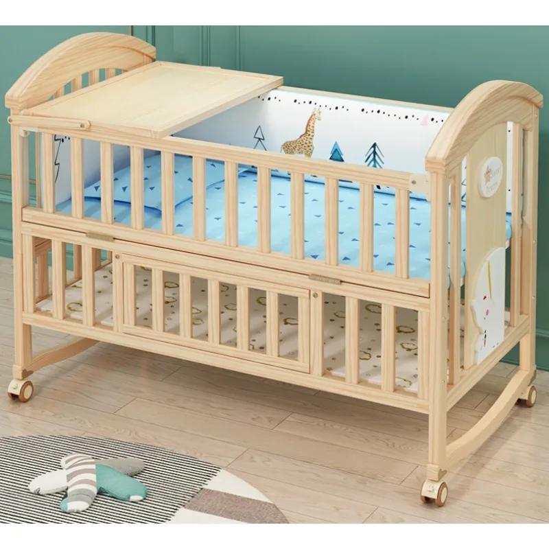 Lit bébé confortable, bois massif