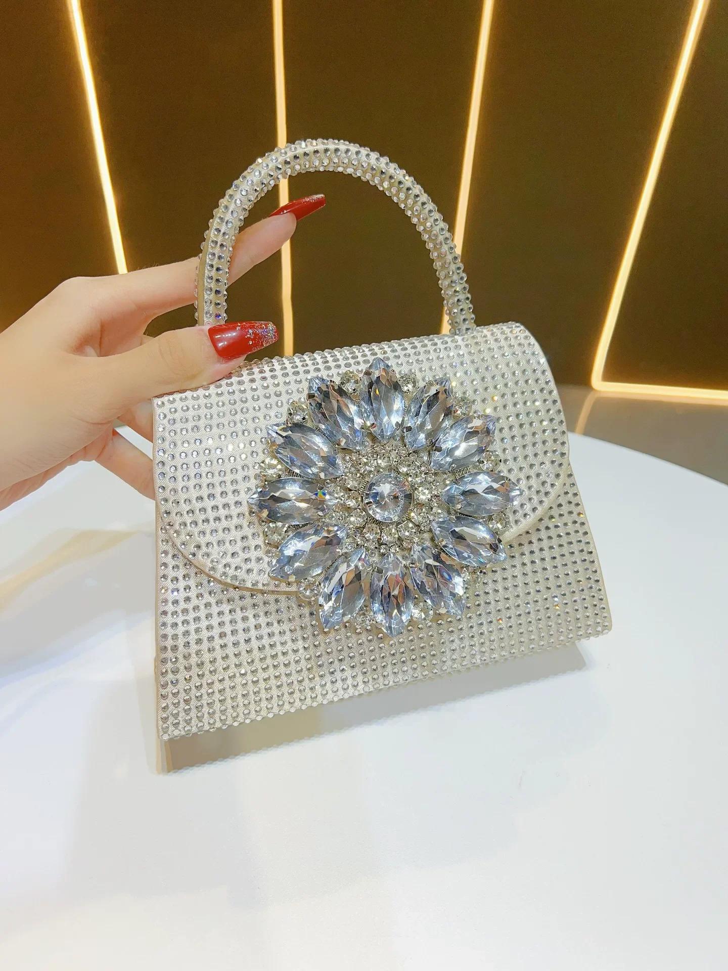 Sac à main carré en satin pour femme