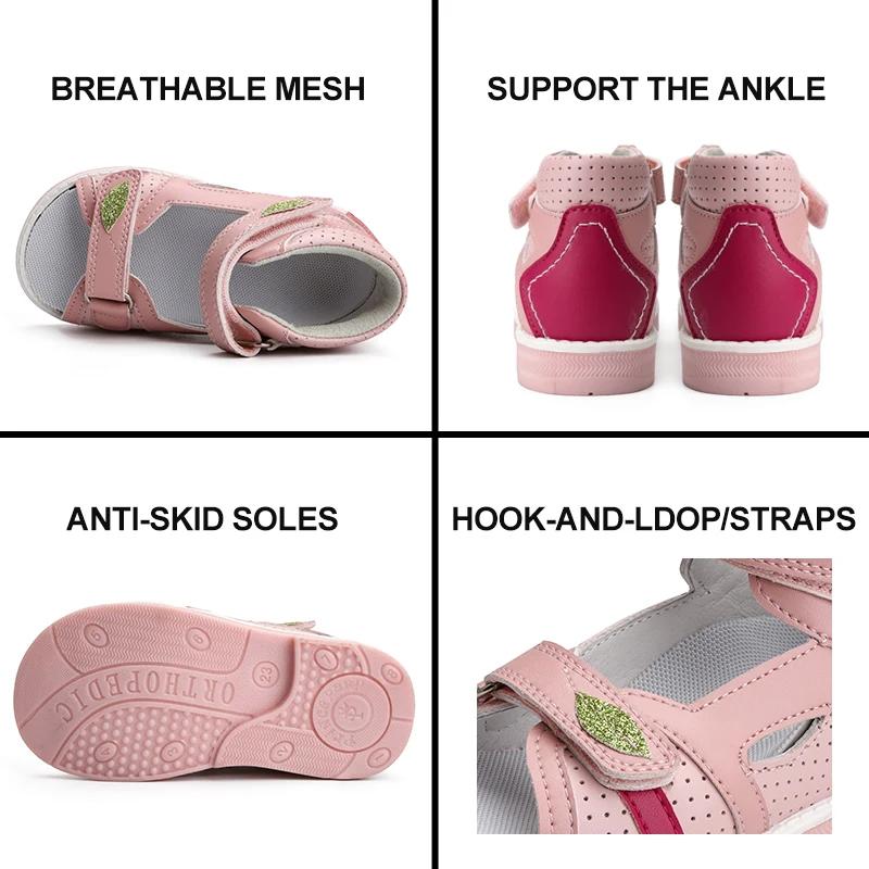 Sandales d'été orthopédiques pour enfants avec support de la voûte plantaire et roues motrices pour activités extérieures et jeux de plein air