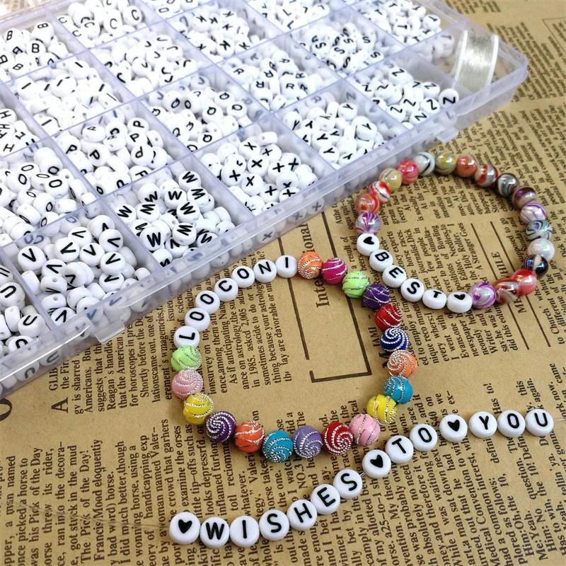 1400 pièces/boîte acrylique Alphabet anglais lettre perles ensemble Kits avec cordons extensibles po