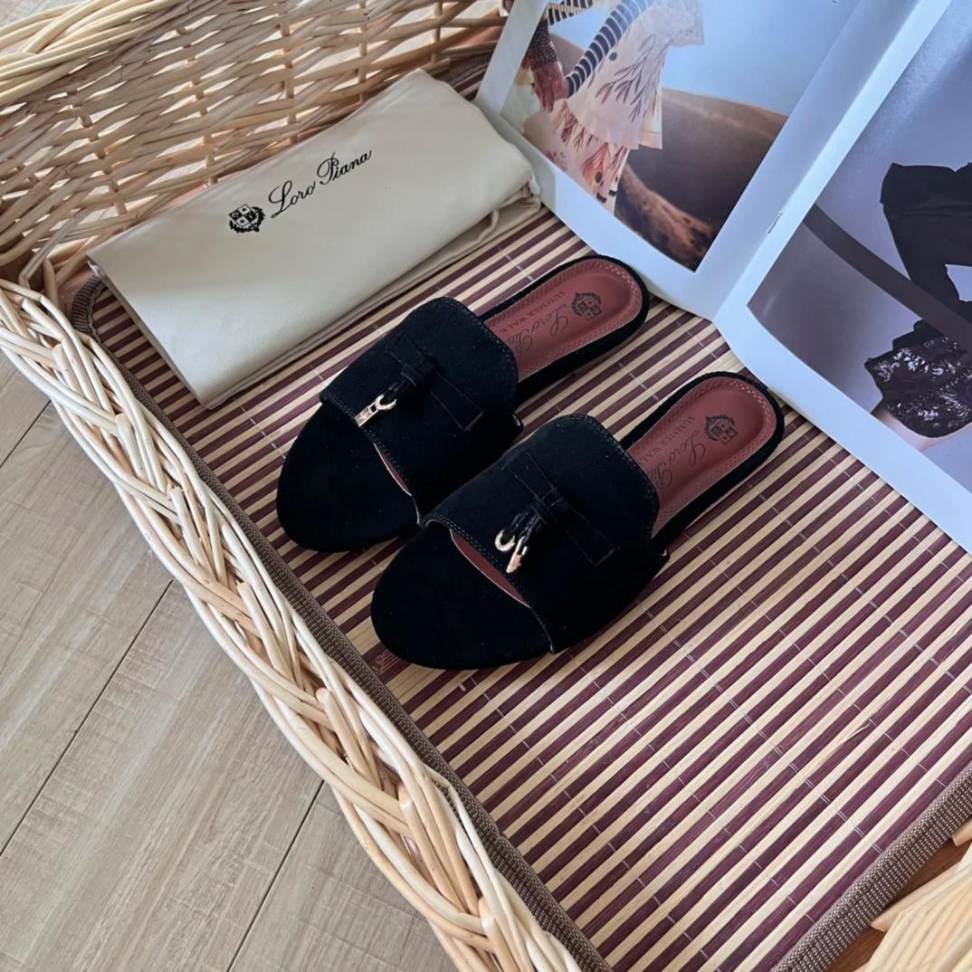 NOUVEAU 2026 – Chaussons de luxe LORO PIANA AUSTRALIS en daim marron pour femme, avec pompons décora