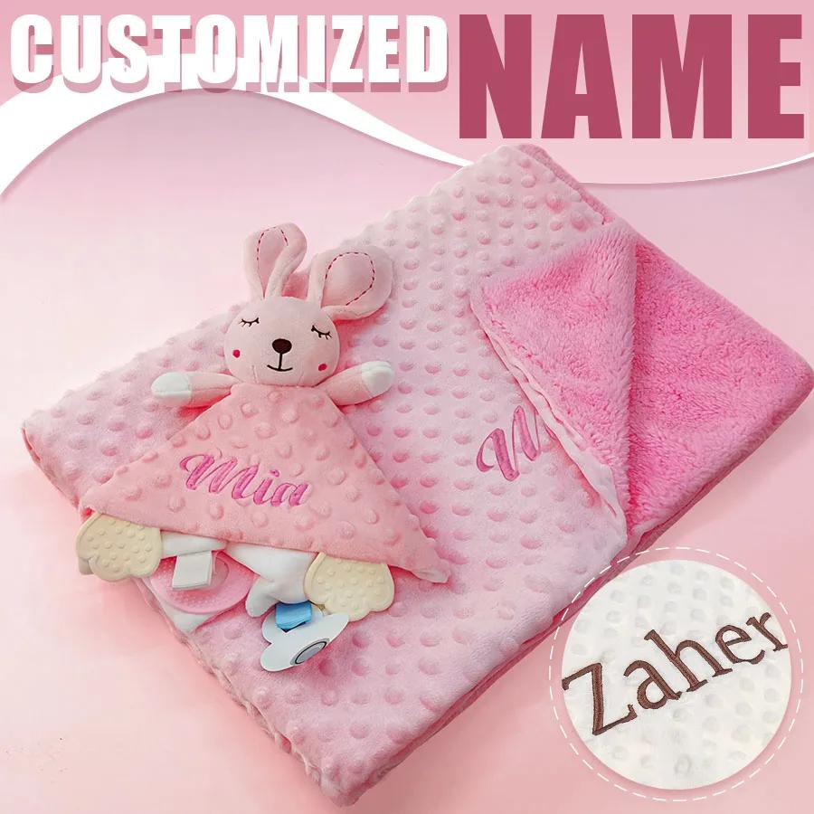 Couverture personnalisée avec nom bébé - Cadeau nouveau-né étiquettes hochets ensemble douillet