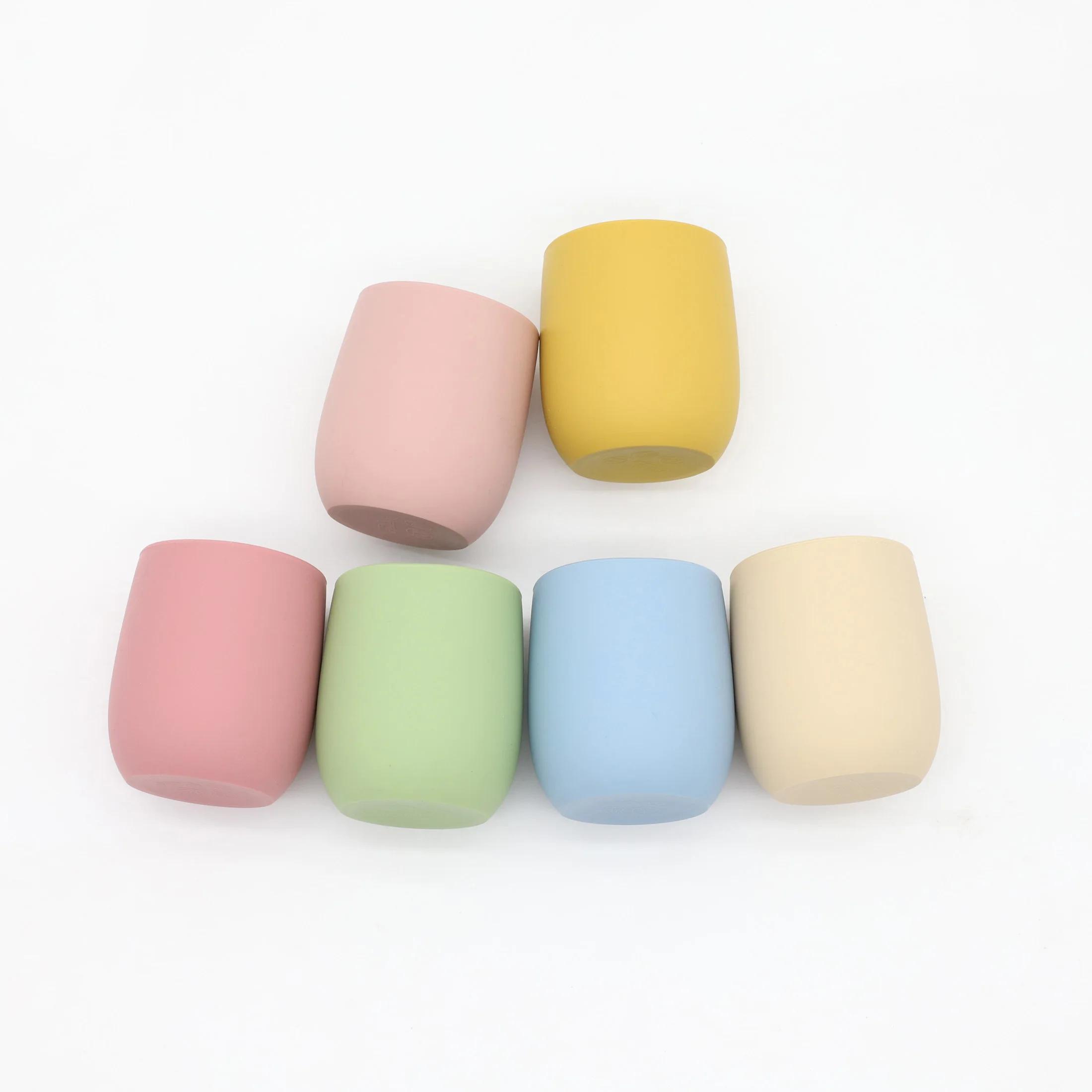 Mini tasse d'eau en silicone pour bébé facile à saisir