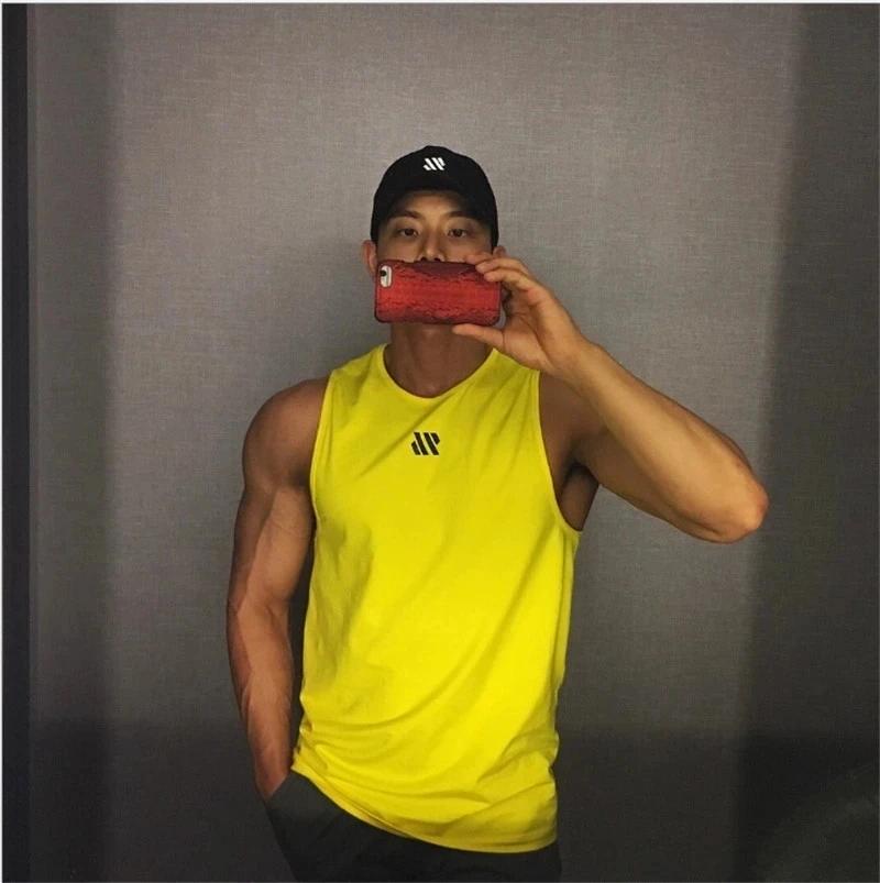 2024 Hommes fitness gymnases Débardeur hommes Fitness chemise sans manches Mâle maille respirant Gil