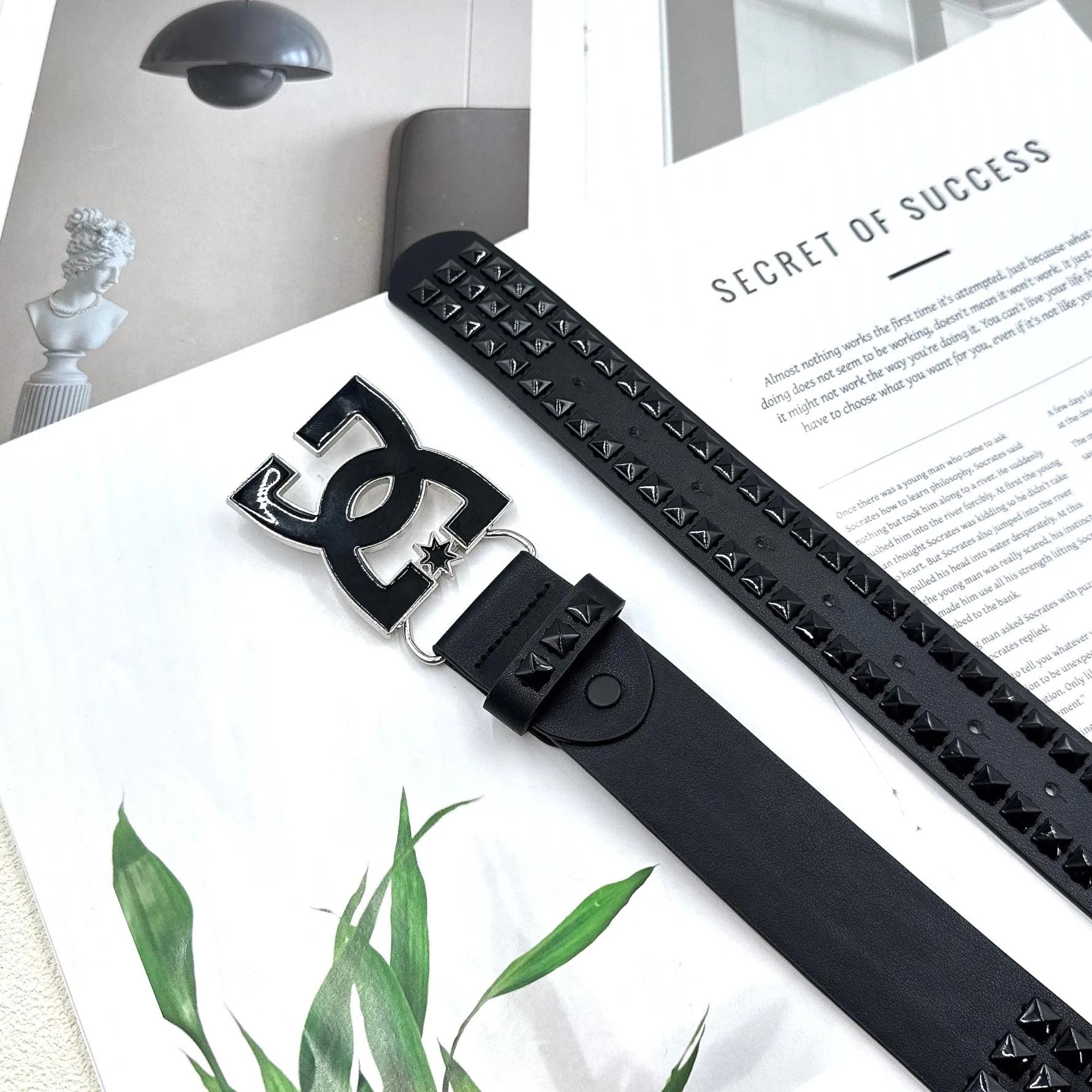 Ceinture de luxe punk 2026 pour femmes et hommes – Style Y2K, design clouté, boucle métallique de ha