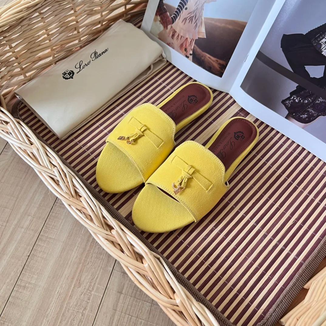 NOUVEAU 2026 – Chaussons de luxe LORO PIANA AUSTRALIS en daim marron pour femme, avec pompons décora