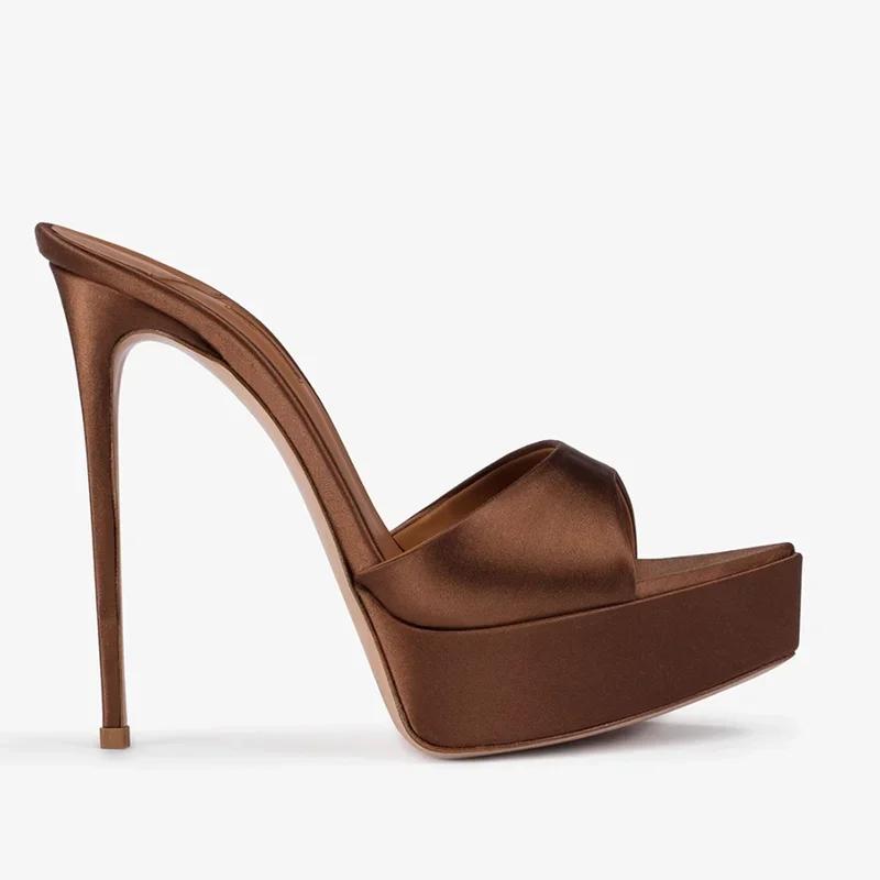 Nouvelles Arrivées : Chaussures Modernes pour Femmes – Mules en Cuir Satiné à Bout Pointu et Talon F