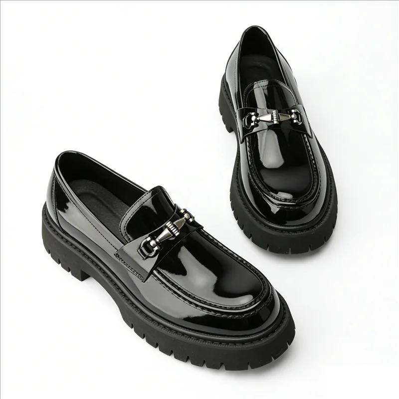 Chaussures en cuir pour hommes à décoration métallique, grande taille, style mode, à talon épais et