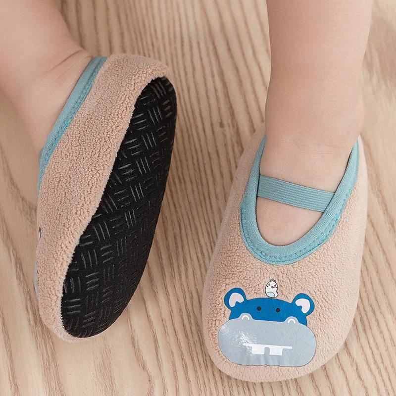 Chaussures antidérapantes pour nouveau-né garçon et fille, pantoufles d'hiver pour intérieur et exté