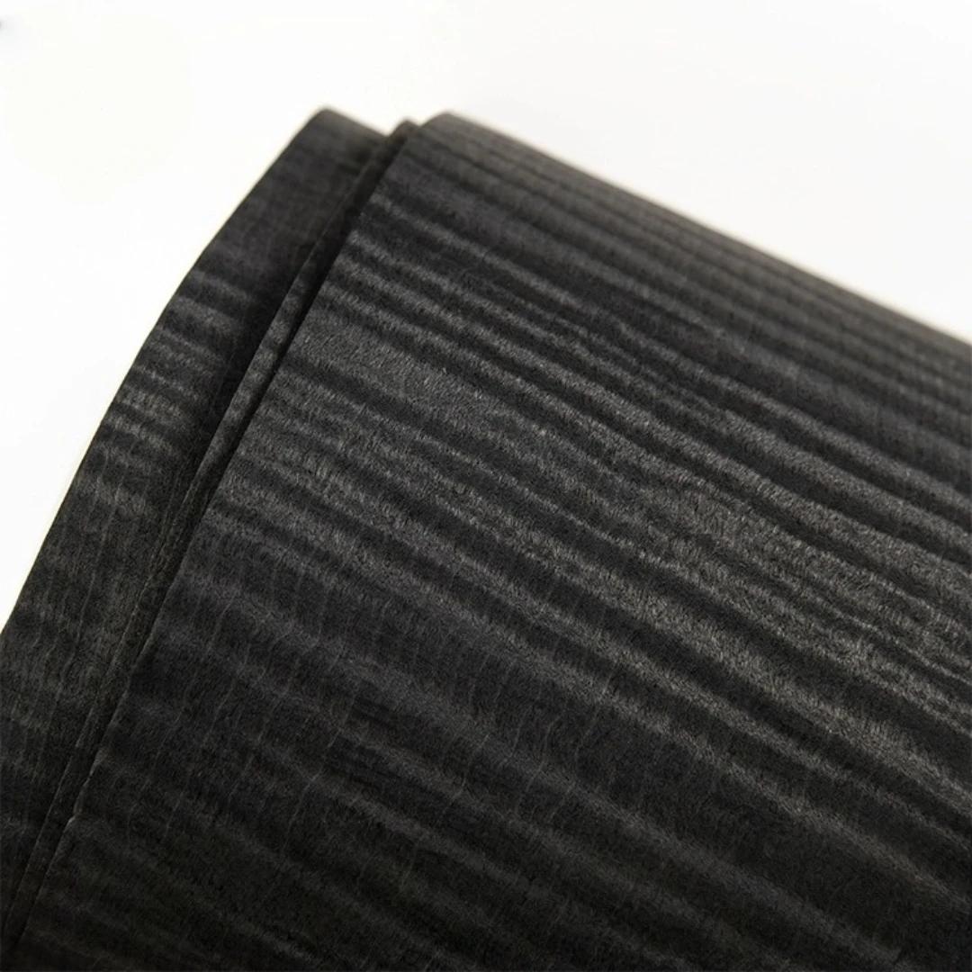 Placage en bois d'érable bouclé noir de carbone naturel 15x260cm pour la Surface de meubles et de dé