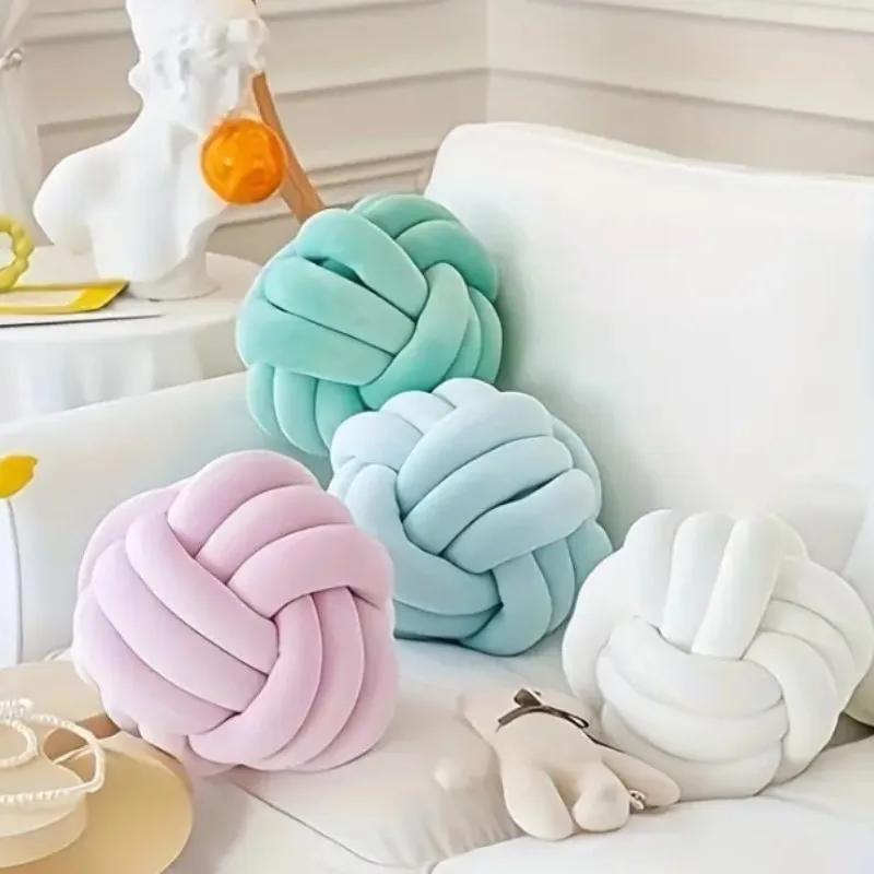 Art Decor Knot Ball Throw Pillow Fait à la main en velours doux Grand coussin Moderne et confortable