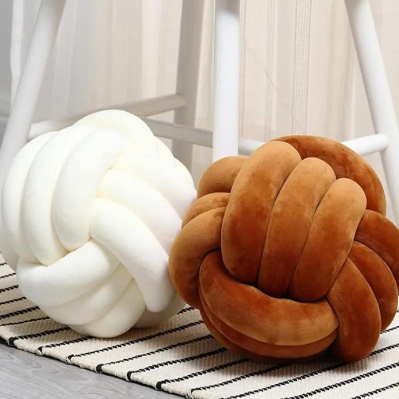 Art Decor Knot Ball Throw Pillow Fait à la main en velours doux Grand coussin Moderne et confortable