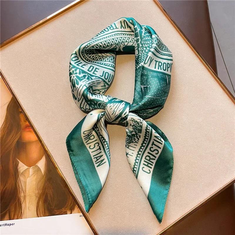 Foulard en Satin doux pour femmes, foulard carré imprimé à la mode, accessoires professionnels de 70