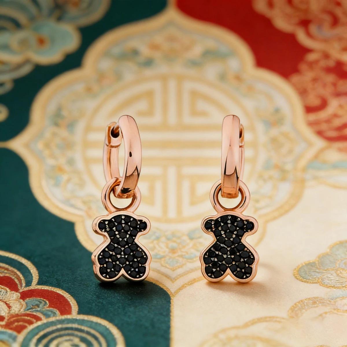 Boucles d'oreilles élégantes en forme d'ours pour femmes, petit bijou d'oreille en forme d'ours