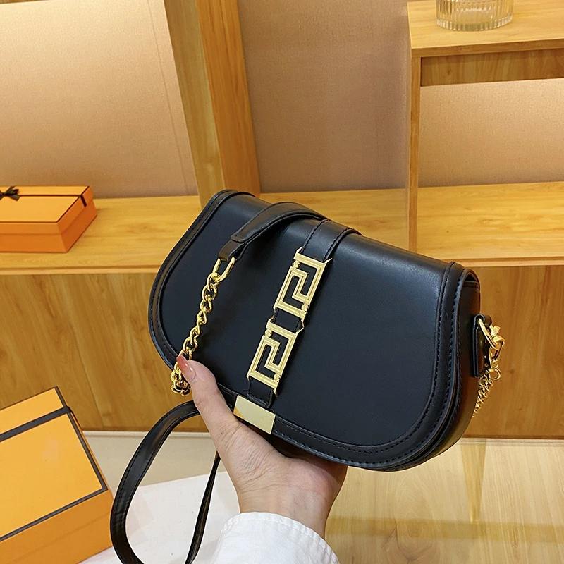 Sac à langer en cuir souple et tendance avec bandoulière réglable, réduit la fatigue lors du transpo