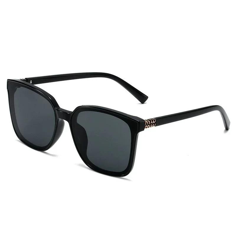 Lunettes de soleil haut de gamme pour femmes, nouveau style, monture carrée fine, avec lettres de te