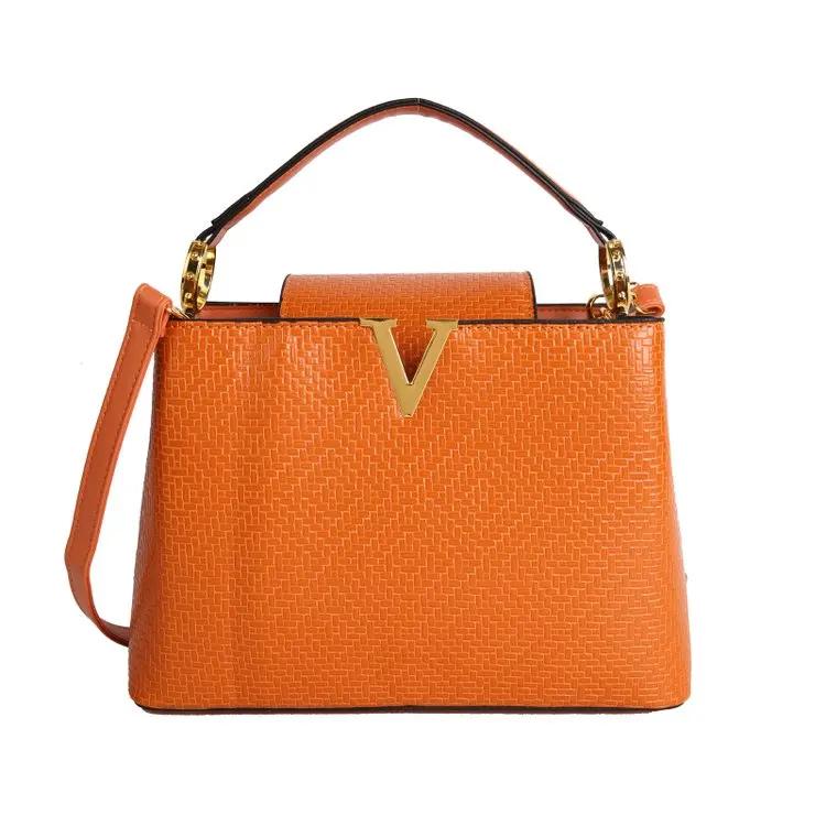 Sac à langer en cuir élégant et décontracté pour femme, grande capacité, texturé, inspiré des créate