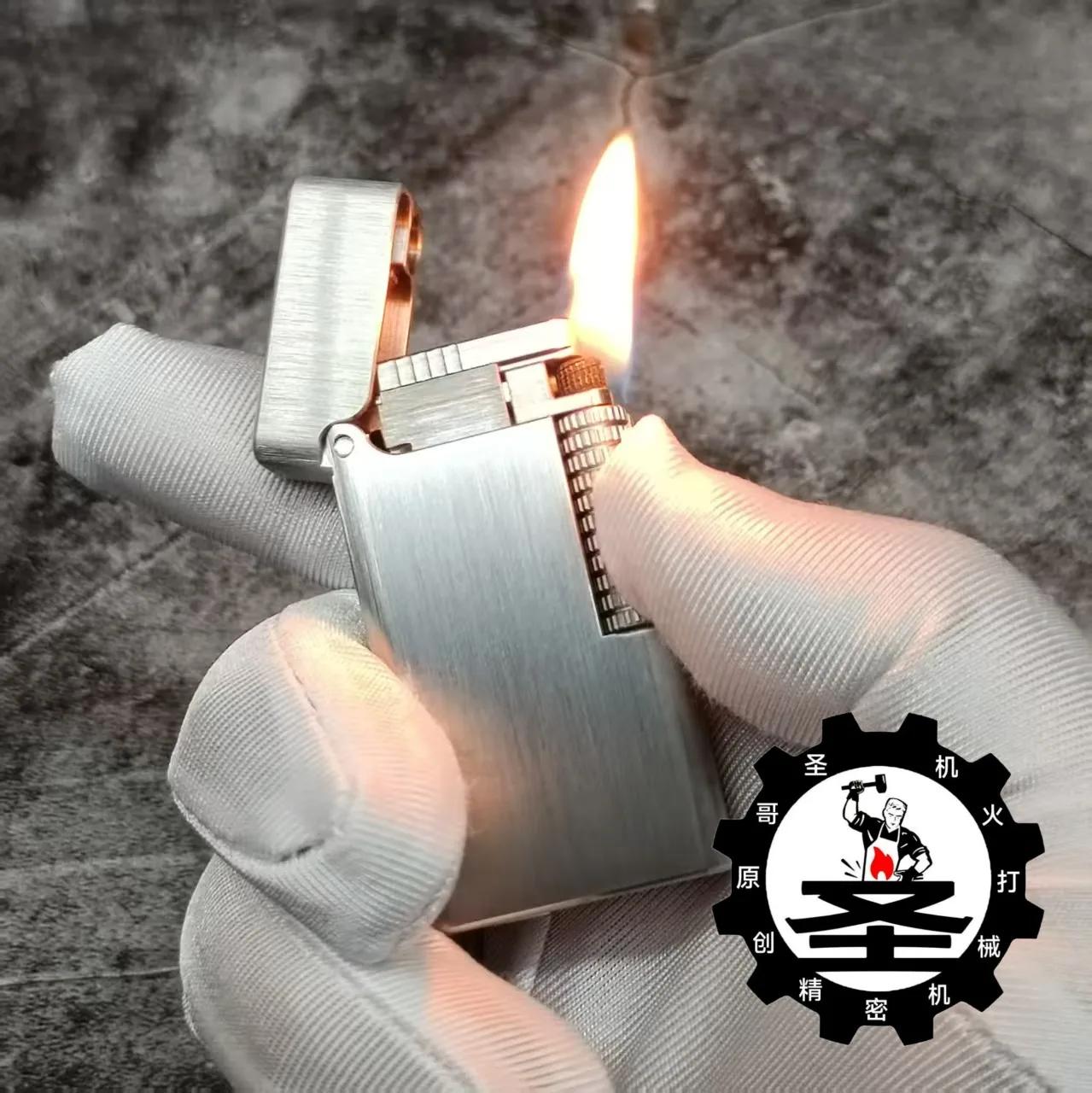 Mini briquet mécanique à liquide Kerosen e en alliage de titane – Curseur à ressort, allumage automatique, style rétro vintage
