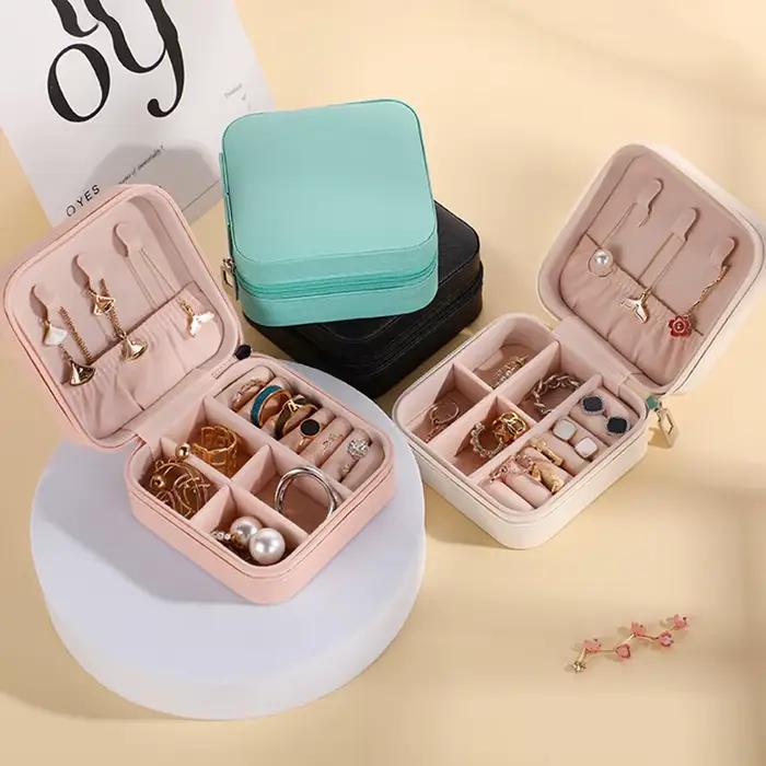 Mini boîte de rangement de bijoux portable pour femmes, étui de rangement pour boucles d'oreilles et
