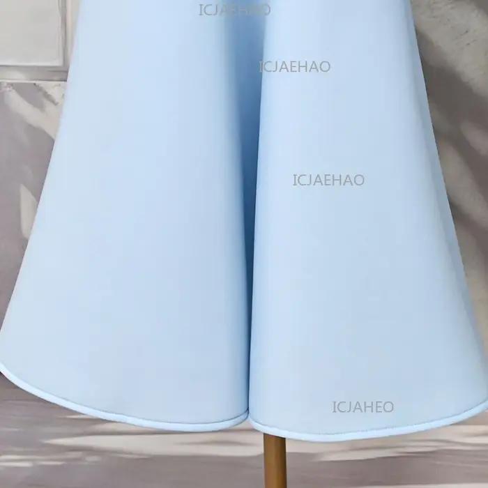 Robe de princesse bleu clair élégante pour filles 2026 avec cape et jupe à volants, idéale pour les