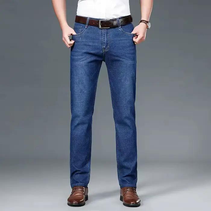 Jeans droits pour hommes