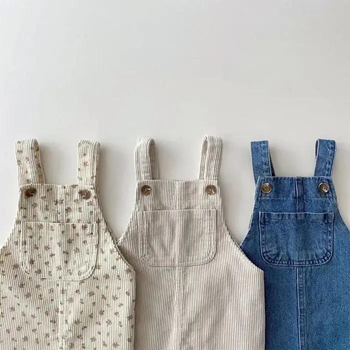 Salopette en coton doux pour bébé avec motif floral et pantalon denim collection automne confortable et élégante pour bébés filles et garçons occassions spéciales et journées fraîches