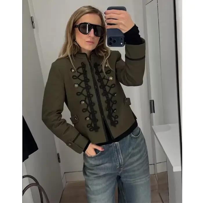 Vestes et Manteaux Printemps Femme 2026 Nouvelle Mode Rétro Élégante Slim Blazers Chic Jeunesse Voya