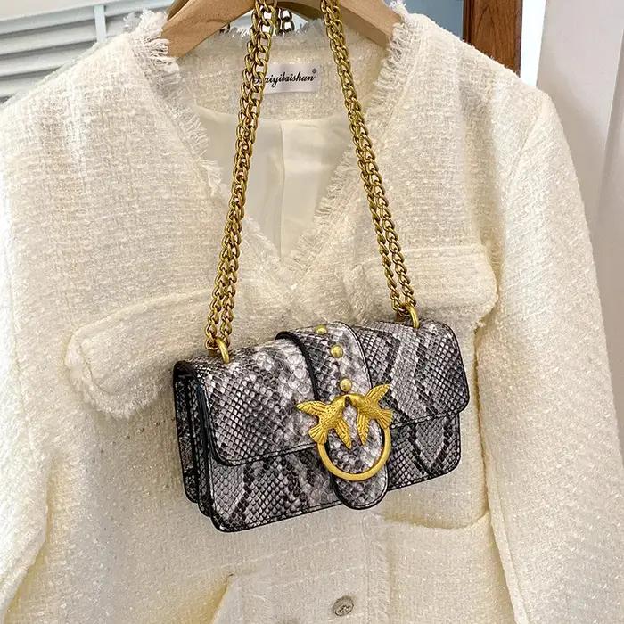 Sac carré mini 2026 à motif python et hirondelle, style vintage bohème chic, sac à bandoulière polyv