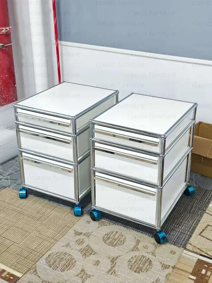 Meubles modulaires personnalisés en métal et acier inoxydable