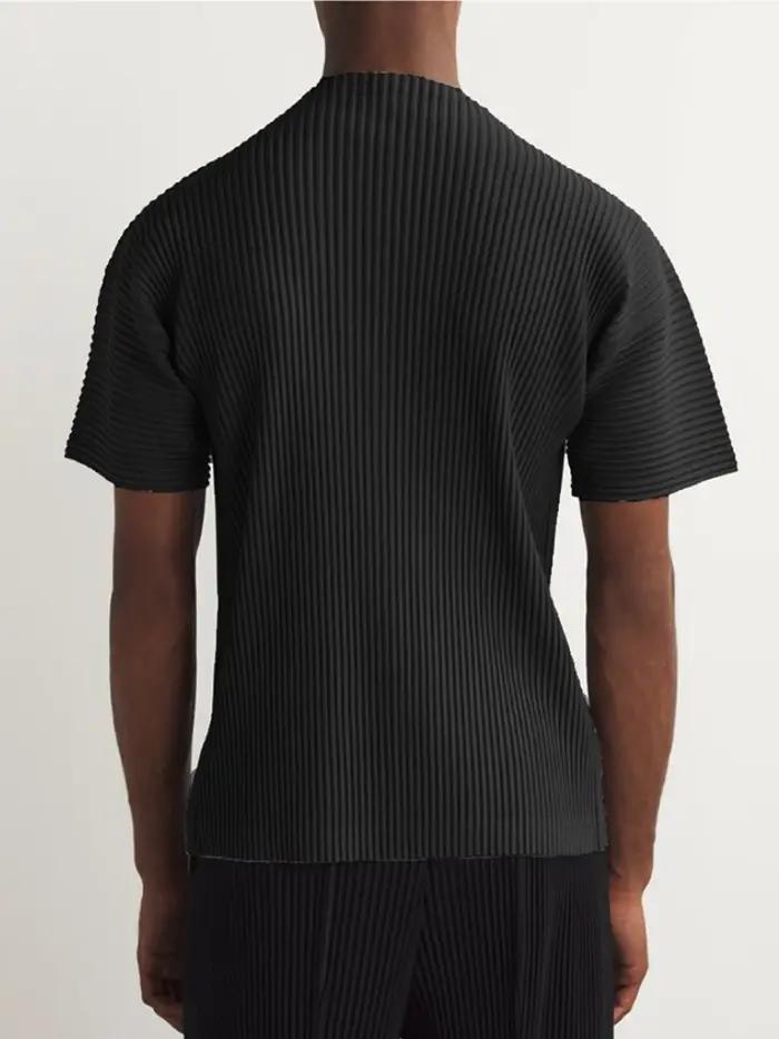 Vêtements plissés Miyake, t-shirt à manches courtes pour homme, haut à col roulé noir tendance
