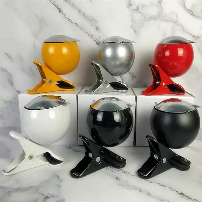Cendrier en métal créatif avec clip, anti-chute, cendriers multifonctions pour salon, décorations an