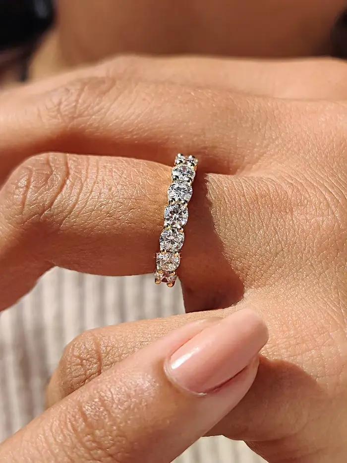 Bagues rondes en argent Sterling 925 et Zircon brillant pour femmes, magnifiques bagues de fiançaill