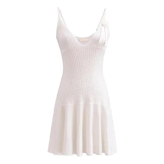 YENKYE-Mini robe en tricot à col en V pour femmes, appliques florales, mince, élégante, sexy, ligne