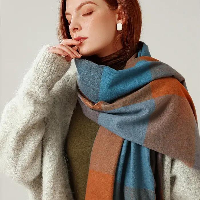 2024 Designer tricoté printemps hiver femmes écharpe plaid chaud cachemire foulards châle marque de
