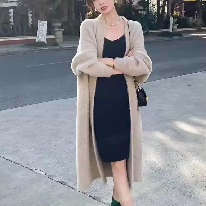Manteau en tricot ouvert de style ample et paresseux, pull épais à manches longues en fausse fourrur