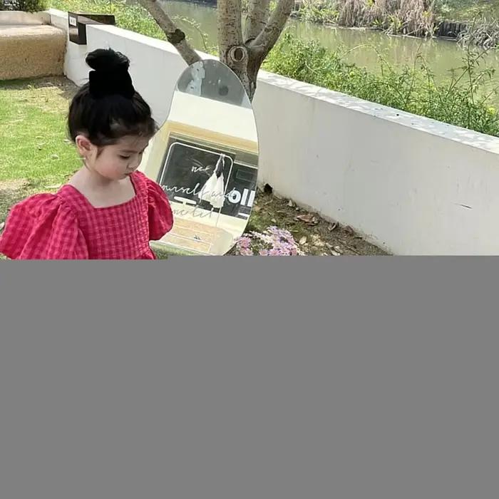 Robe mi-longue à carreaux rose avec nœud style Lolita pour enfants et grandes filles occasions spéciales et événements familiaux