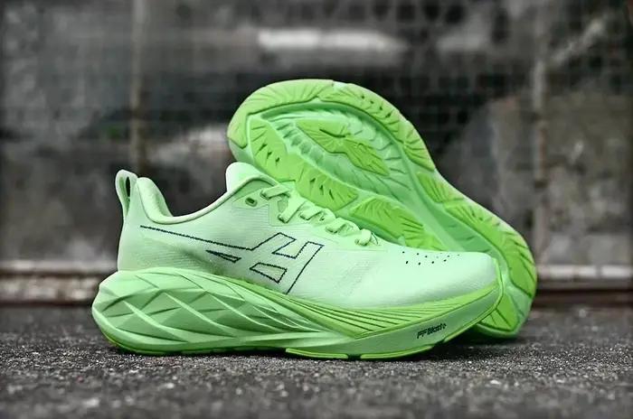 Chaussures de sport respirantes et antidérapantes pour hommes et femmes 2025 – Idéales pour la cours