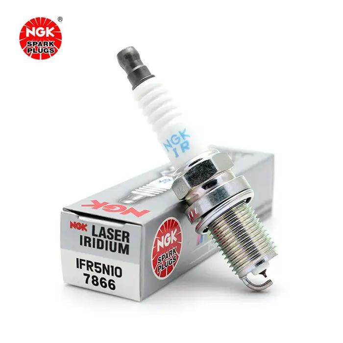 La bougie d'allumage NGK Iridium Platinum IFR5N10 7866 convient pour Land Rover XJ8 Discovery 2 Disc