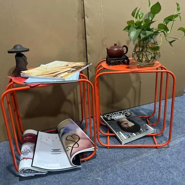 Table basse Vintage en métal Orange, 2 étagères, aucun assemblage requis, cadre robuste pour décorat