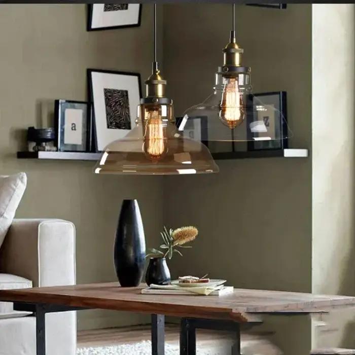 Le Loft nordique moderne chambre suspension avec clair gris ambre Vintage pendentif lumières salle à