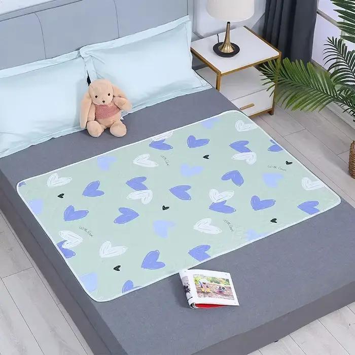 Matelas Confortable Respirant Imperméable Lavable Bébés Personnes Âgées Literie Douce Respectueuse Peau Occasions Spéciales
